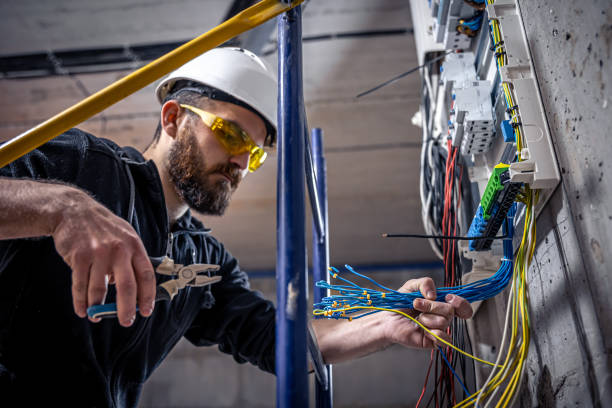 Best Affordable Emergency Electrician  in East Sparta, OH